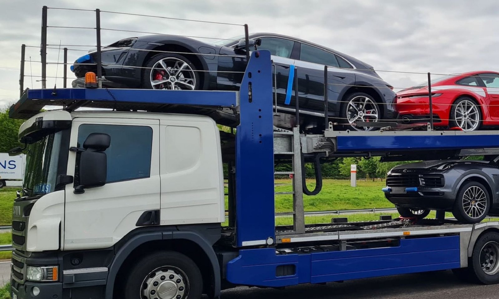 transporte de carros de luxo